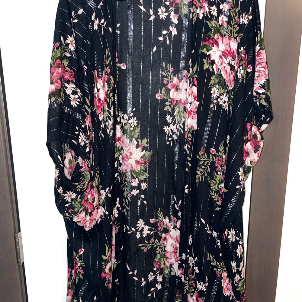 Black and floral open duster.
